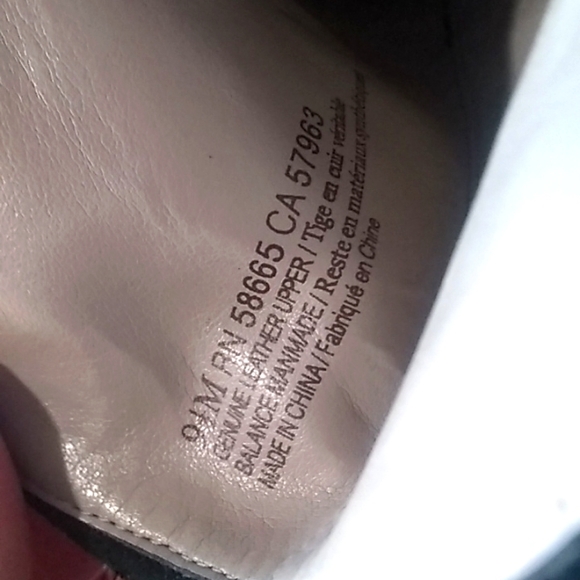 Hinge black suede ankle boot tan wood heel size 9 - Picture 6 of 7